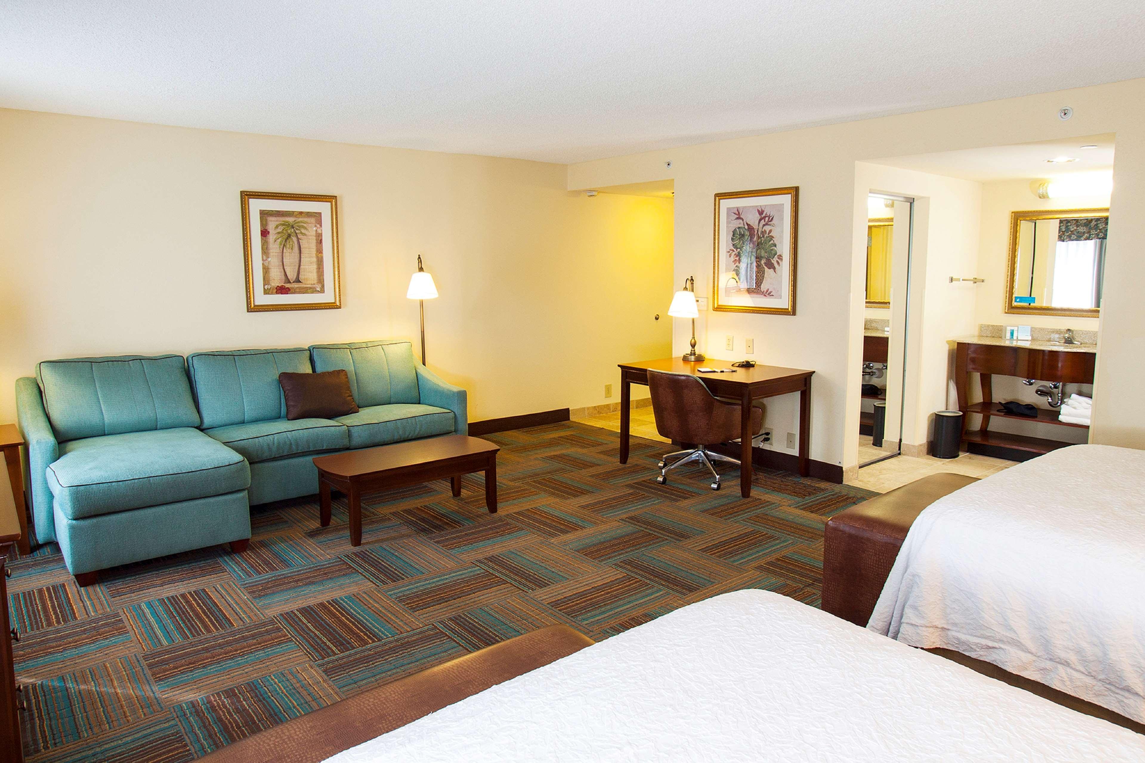 Hampton Inn & Suites Fort Myers-Colonial Boulevard Zewnętrze zdjęcie