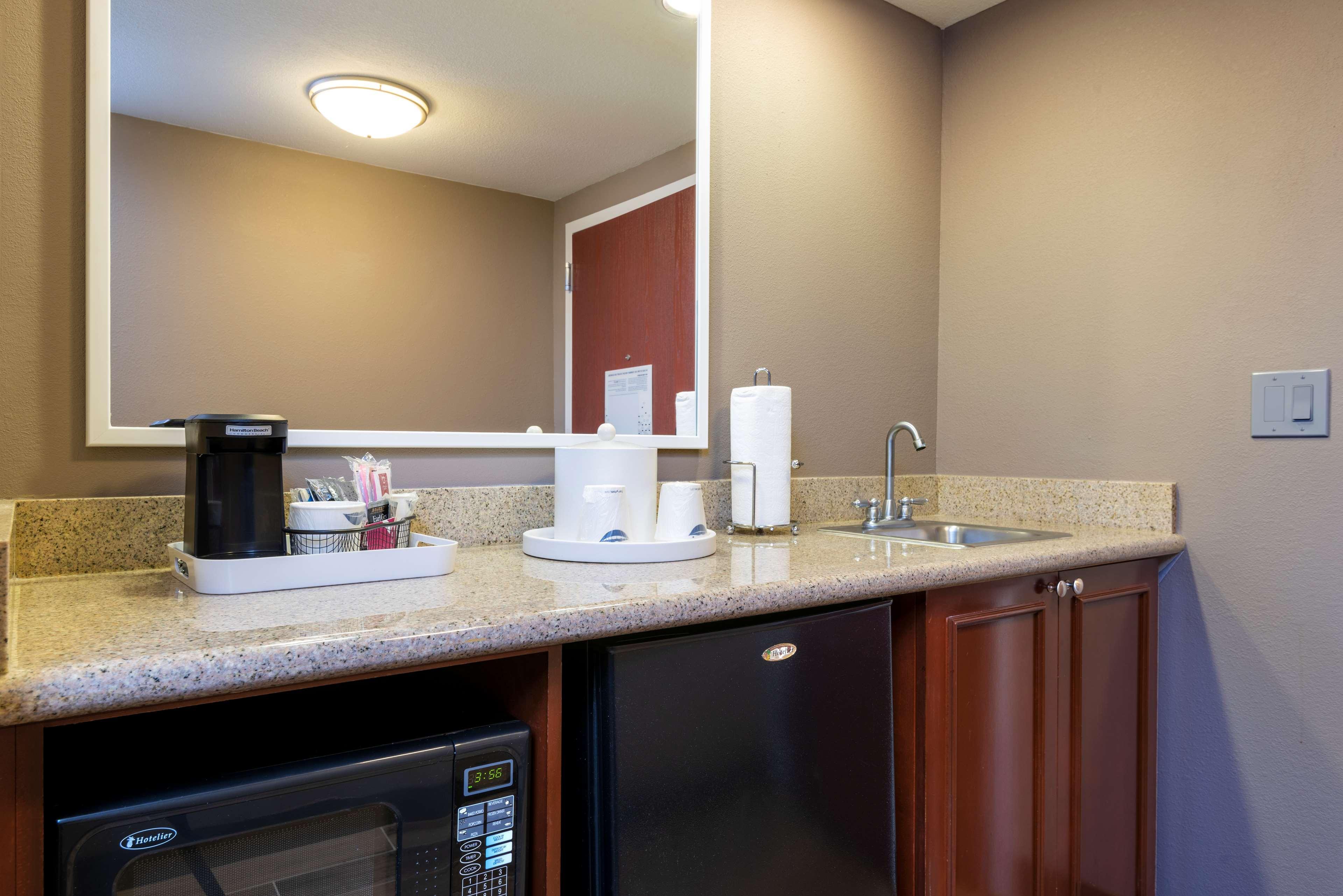 Hampton Inn & Suites Fort Myers-Colonial Boulevard Zewnętrze zdjęcie