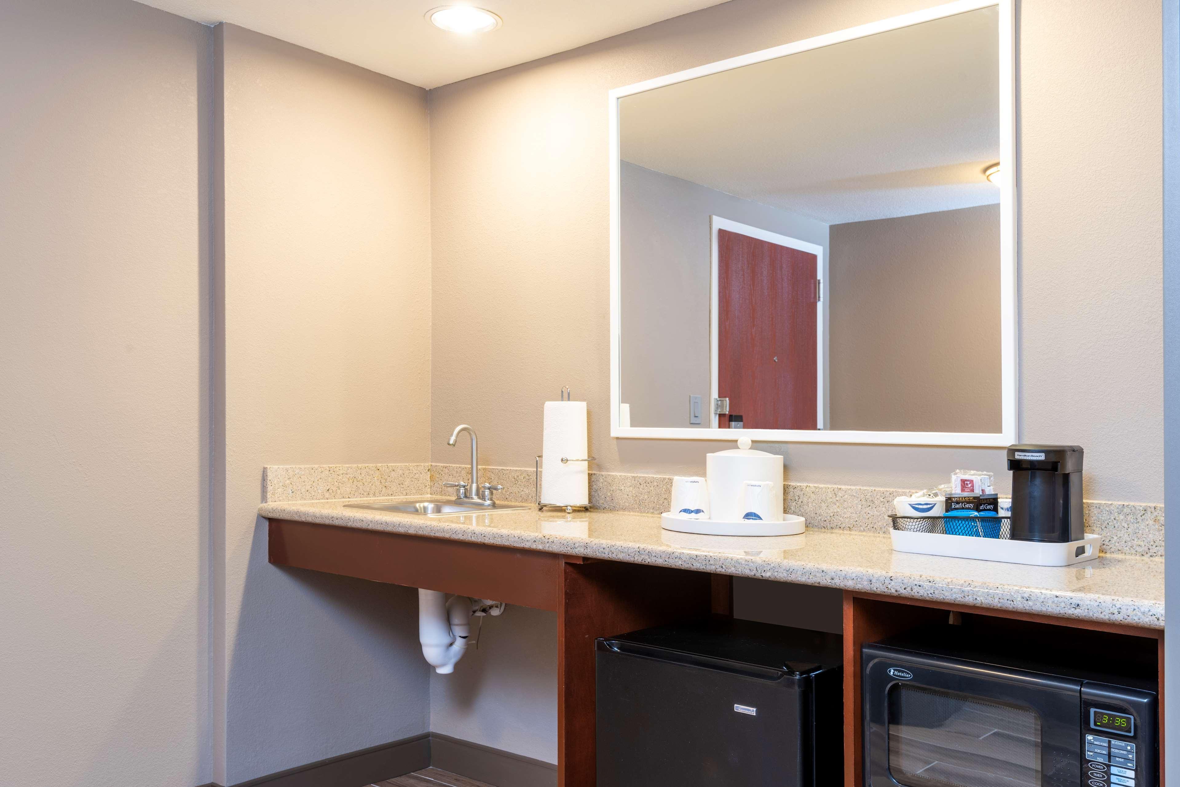 Hampton Inn & Suites Fort Myers-Colonial Boulevard Zewnętrze zdjęcie