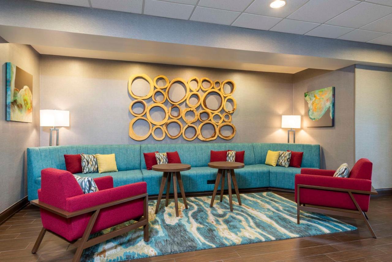 Hampton Inn & Suites Fort Myers-Colonial Boulevard Zewnętrze zdjęcie