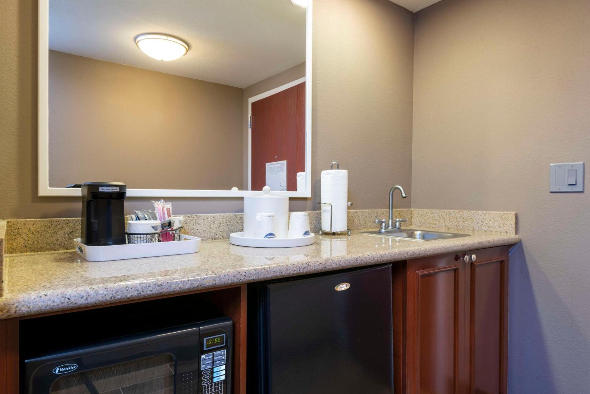 Hampton Inn & Suites Fort Myers-Colonial Boulevard Zewnętrze zdjęcie