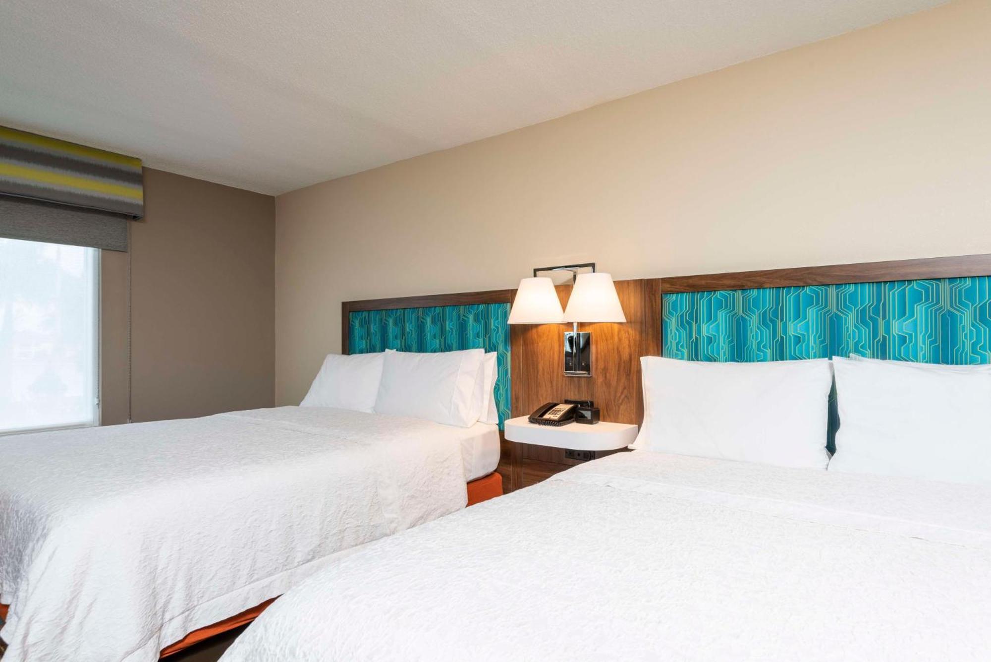 Hampton Inn & Suites Fort Myers-Colonial Boulevard Zewnętrze zdjęcie